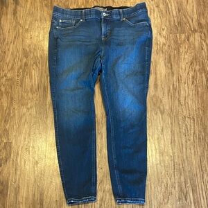 Torrid Dark Blue Bombshell skinny jeans size 20
